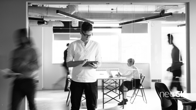 tecnología en el mercado laboral (2) (Demo)