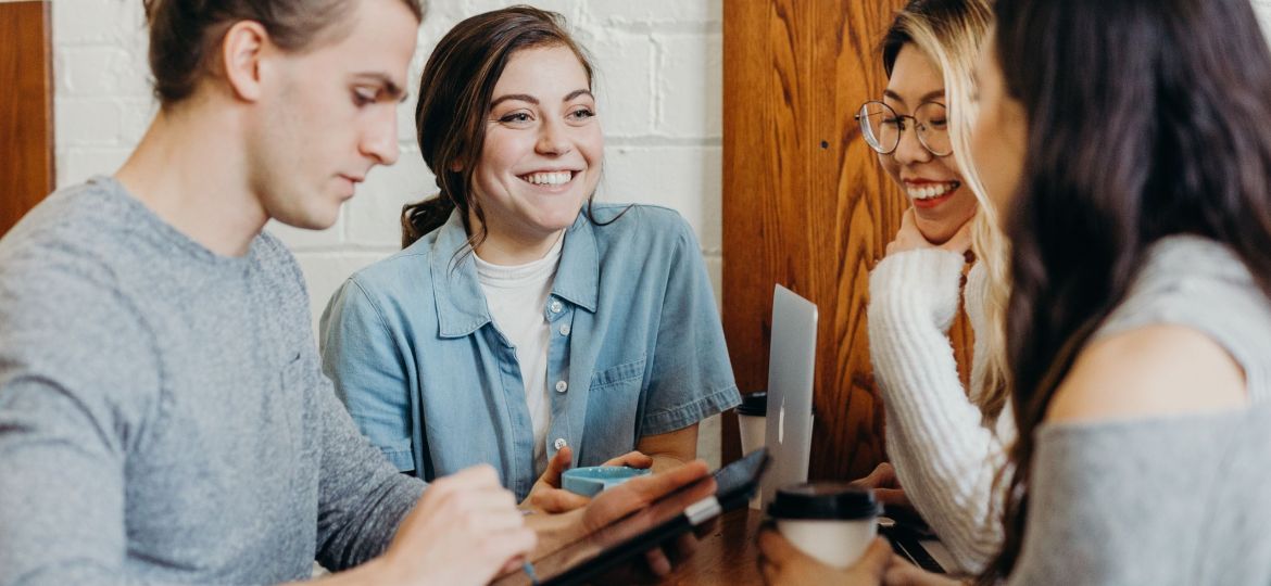 brooke-cagle--uHVRvDr7pg-unsplash (Demo)