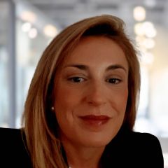 ENCUADRE FOTO DE PERFIL EQUIPO GRUPO NEOCK - Alba Martín